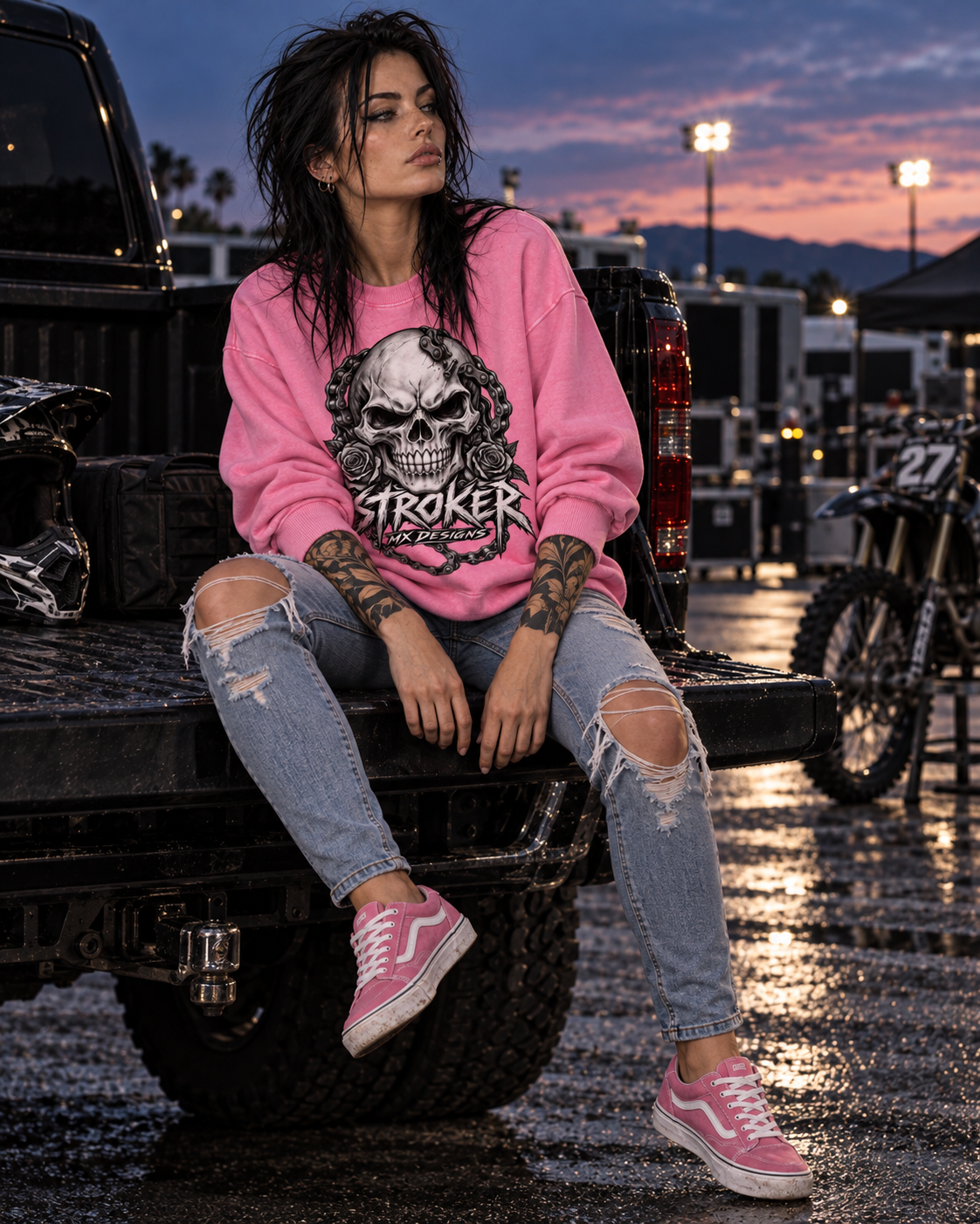 PINK HAS TEETH. | Snow-Washed Oversized Crewneck