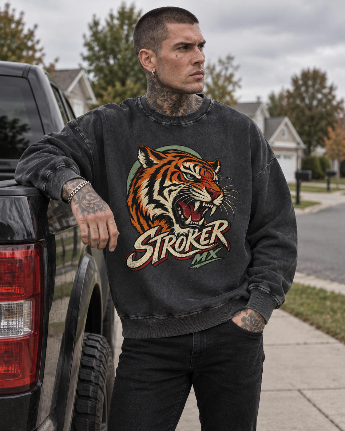 VINTAGE TIGER | Snow-Washed Statement Crewneck